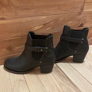 Rag and bone boots in black
